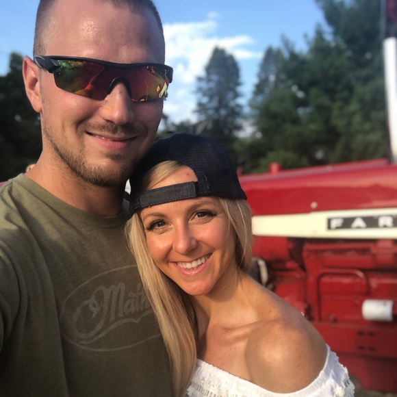 Meet your Posher, Haley - Picture 1 of 1